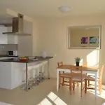 Ana Apartamento *