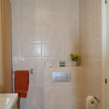 Ana Apartment *